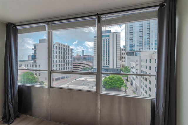 1800 Lavaca ST A705, Austin, TX 78701