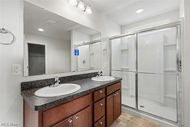 57 Garnett Circle, Copley, OH 44321