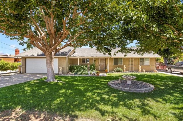 10373 Kern Avenue, Hesperia, CA 92345