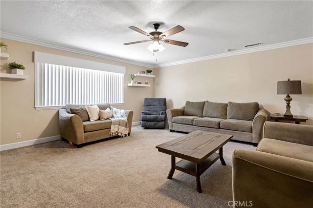 10373 Kern Avenue, Hesperia, CA 92345