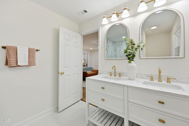 612 W Chisholm, Sanford, NC 27330