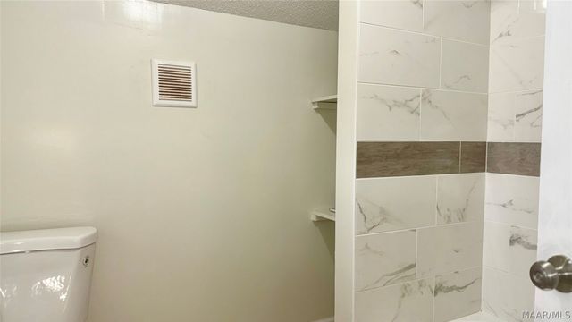 20917 Highway 231 Highway N, Titus, AL 36080