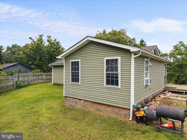 2052 KENDRICK FORD RD, Front Royal, VA 22630