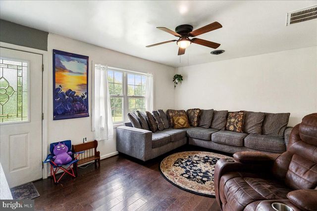 2052 KENDRICK FORD RD, Front Royal, VA 22630