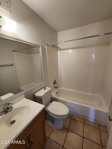 2335 W POINSETTIA Drive, Phoenix, AZ 85029