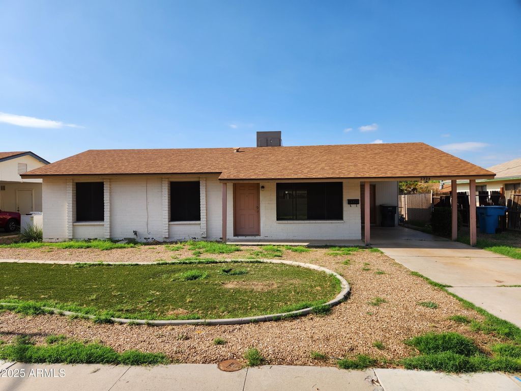 2335 W POINSETTIA Drive, Phoenix, AZ 85029