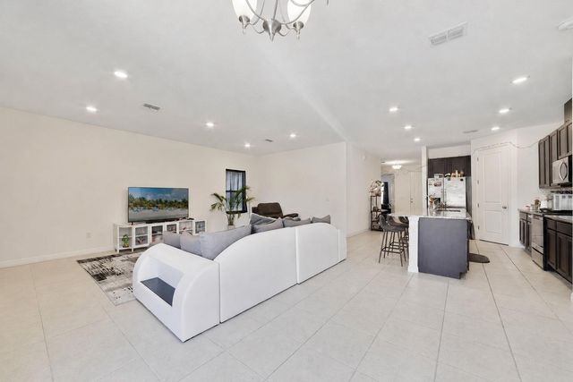 9222 WAVERLY WALK DRIVE, Orlando, FL 32817