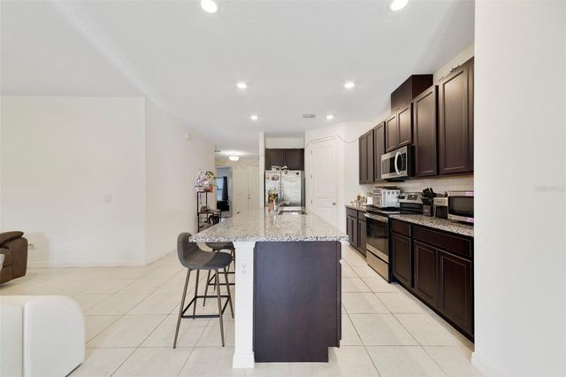 9222 WAVERLY WALK DRIVE, Orlando, FL 32817