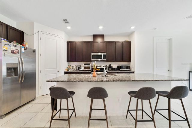 9222 WAVERLY WALK DRIVE, Orlando, FL 32817