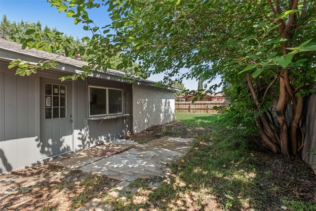 2103 Highbury Road, Carrollton, TX 75007