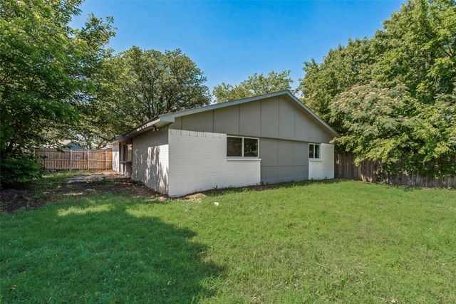 2103 Highbury Road, Carrollton, TX 75007