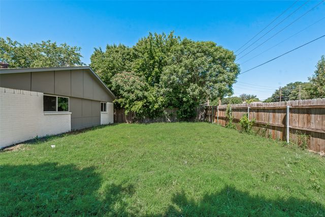 2103 Highbury Road, Carrollton, TX 75007