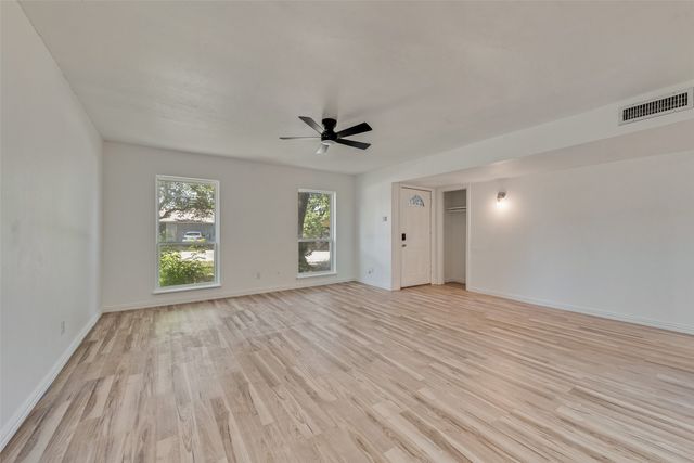 2103 Highbury Road, Carrollton, TX 75007