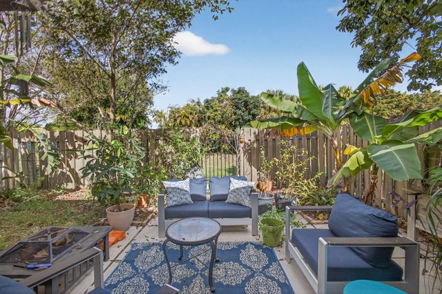 5137 Thyme Drive, Palm Beach Gardens, FL 33418