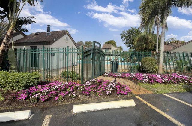 5137 Thyme Drive, Palm Beach Gardens, FL 33418