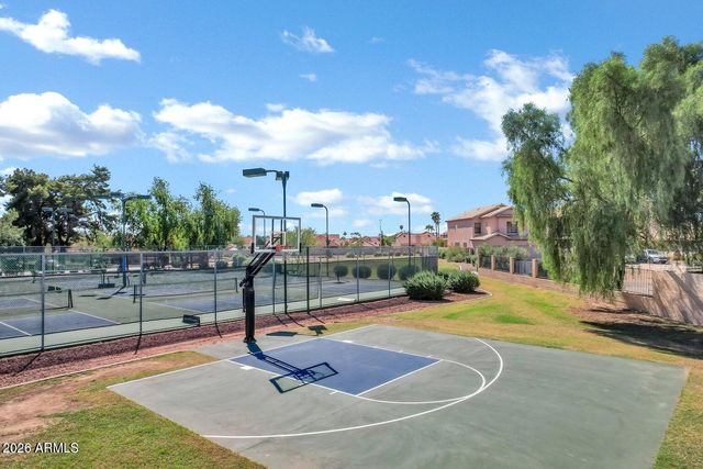 4349 E CHUCKWALLA Canyon, Phoenix, AZ 85044