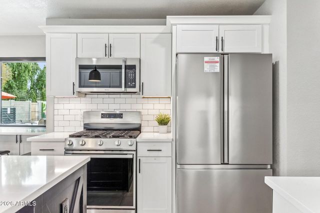 8725 E OSBORN Road, Scottsdale, AZ 85251