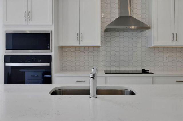 5011 FIREBUSH DRIVE, Apopka, FL 32712