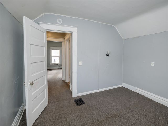 1721 Egleston Avenue, Kalamazoo, MI 49001