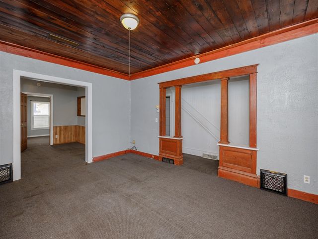 1721 Egleston Avenue, Kalamazoo, MI 49001