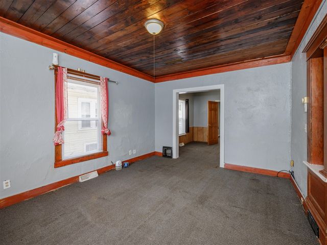 1721 Egleston Avenue, Kalamazoo, MI 49001