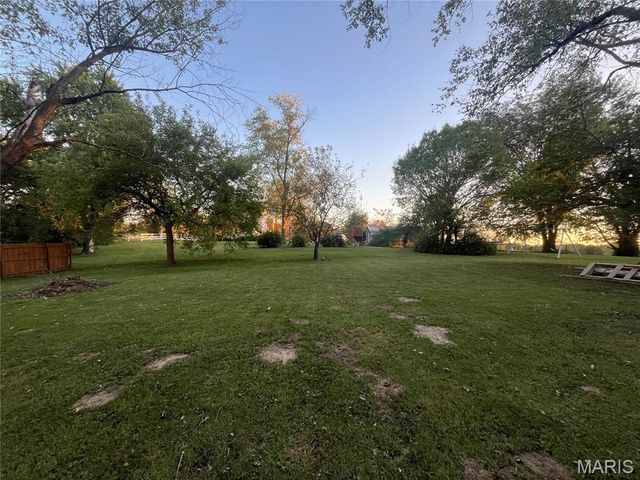 242 Siebenman Street, Bourbon, MO 65441