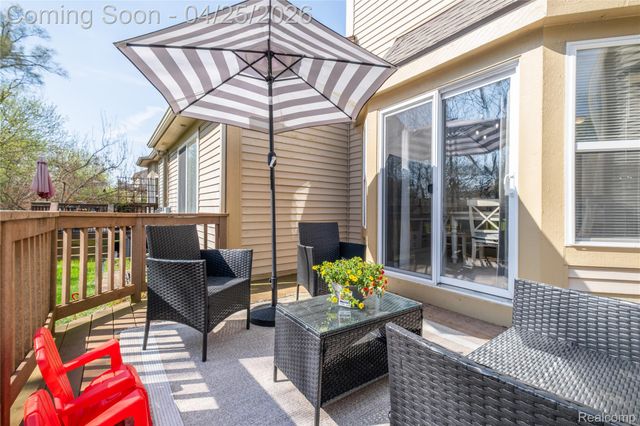 1375 Waverly Drive, White Lake Charter Township, MI 48386