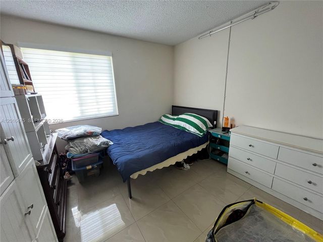 9715 Fontainebleau Blvd E106, Miami, FL 33172