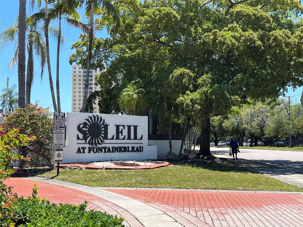 9715 Fontainebleau Blvd E106, Miami, FL 33172