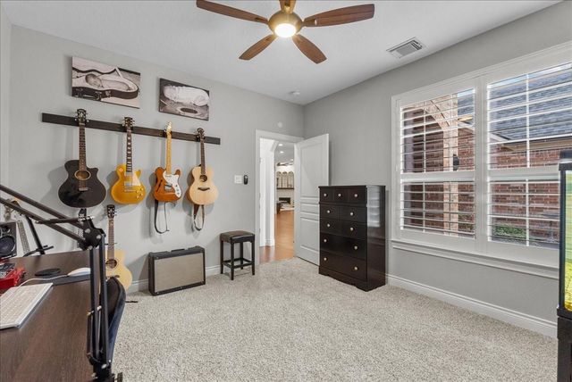 310 Forest Creek Drive, League City, TX 77573