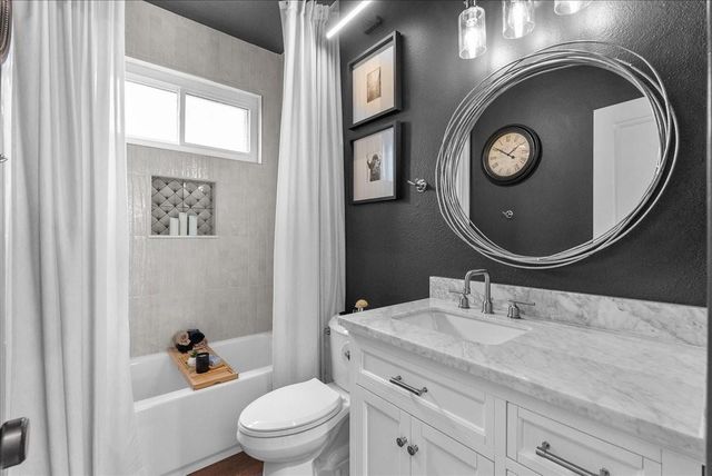 310 Forest Creek Drive, League City, TX 77573