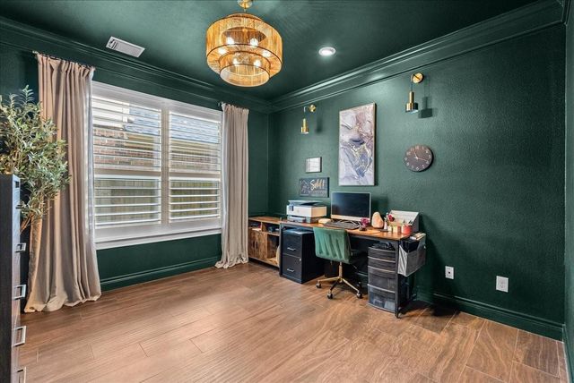 310 Forest Creek Drive, League City, TX 77573