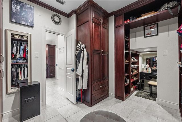 310 Forest Creek Drive, League City, TX 77573