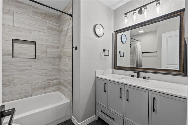 310 Forest Creek Drive, League City, TX 77573