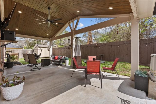 310 Forest Creek Drive, League City, TX 77573