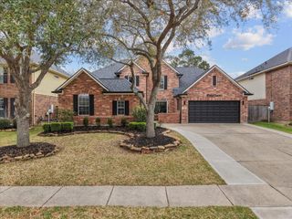 310 Forest Creek Drive, League City, TX 77573