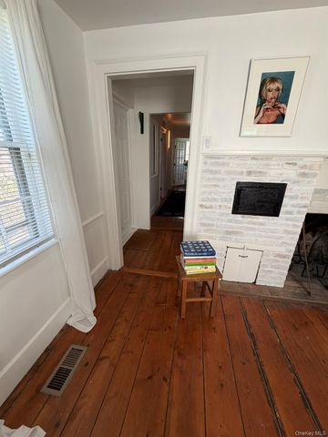 1981 Montauk Highway, Bridgehampton, NY 11932