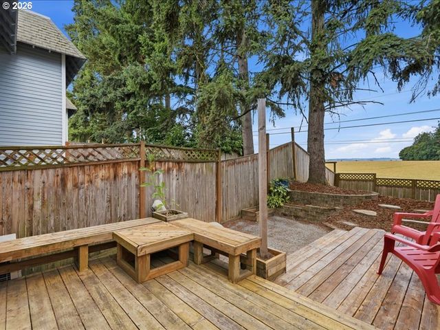 19645 Nw QUAIL HOLLOW Dr, Portland, OR 97229