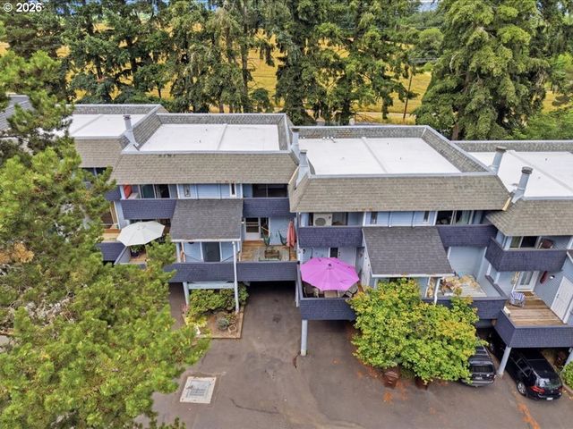 19645 Nw QUAIL HOLLOW Dr, Portland, OR 97229