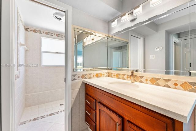 2508 Bay Dr 23, Pompano Beach, FL 33062