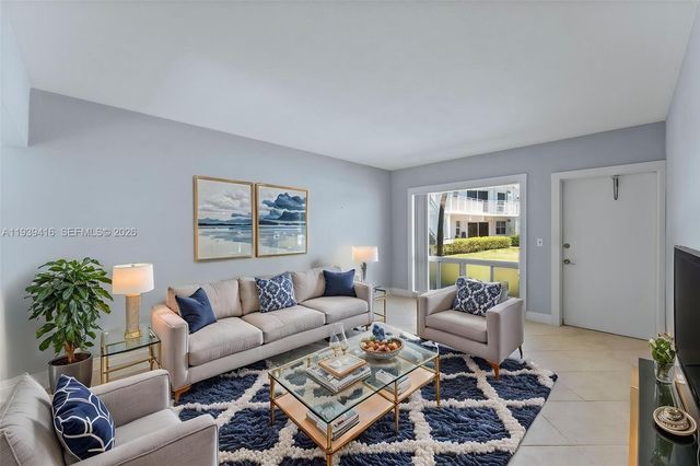 2508 Bay Dr 23, Pompano Beach, FL 33062