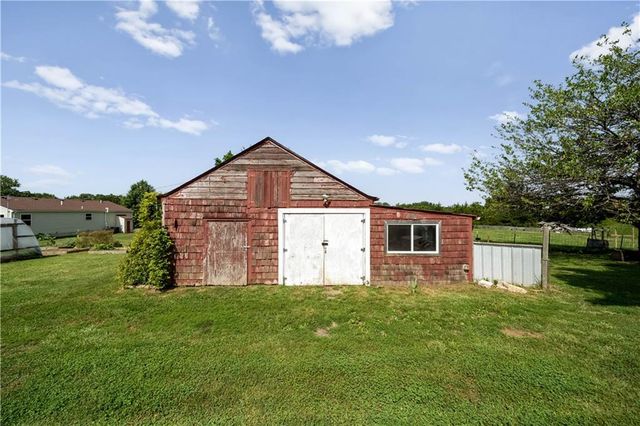 17408 E 228TH Street, Harrisonville, MO 64701