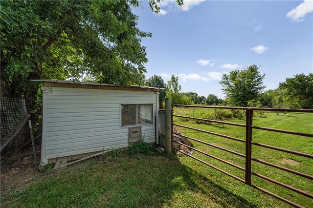 17408 E 228TH Street, Harrisonville, MO 64701