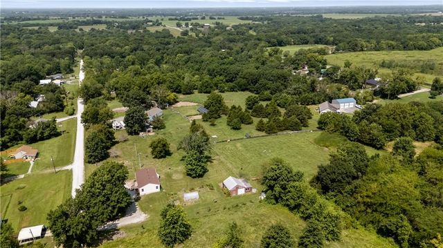 17408 E 228TH Street, Harrisonville, MO 64701