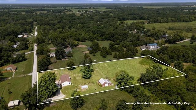 17408 E 228TH Street, Harrisonville, MO 64701