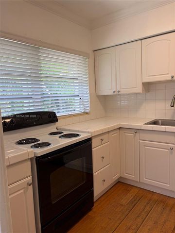 3923 Segovia Street 2nd floor, Coral Gables, FL 33134