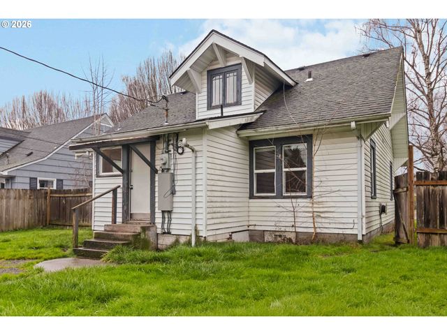 646 23rd Ave, Longview, WA 98632