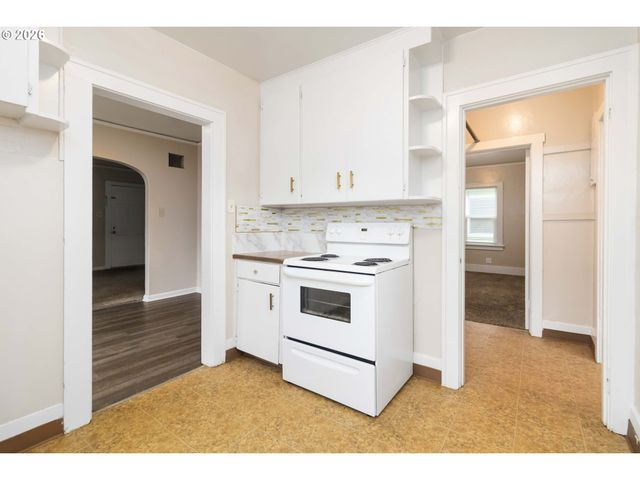 646 23rd Ave, Longview, WA 98632