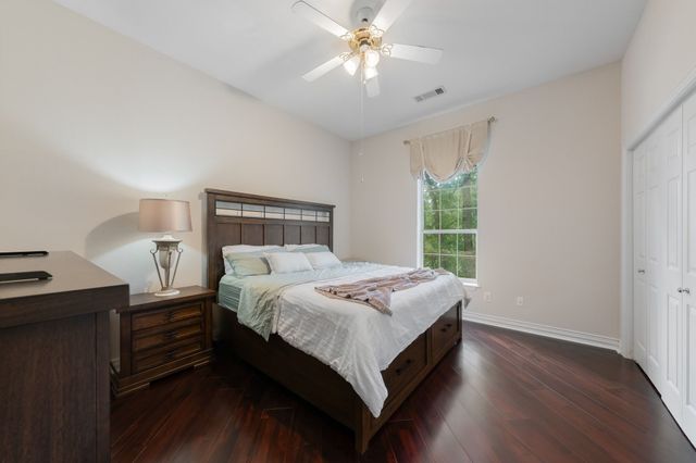 302 W Charlottesville Avenue, Colleyville, TX 76034