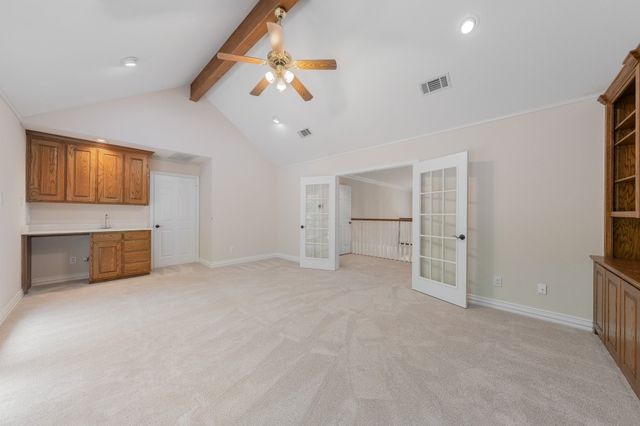 302 W Charlottesville Avenue, Colleyville, TX 76034